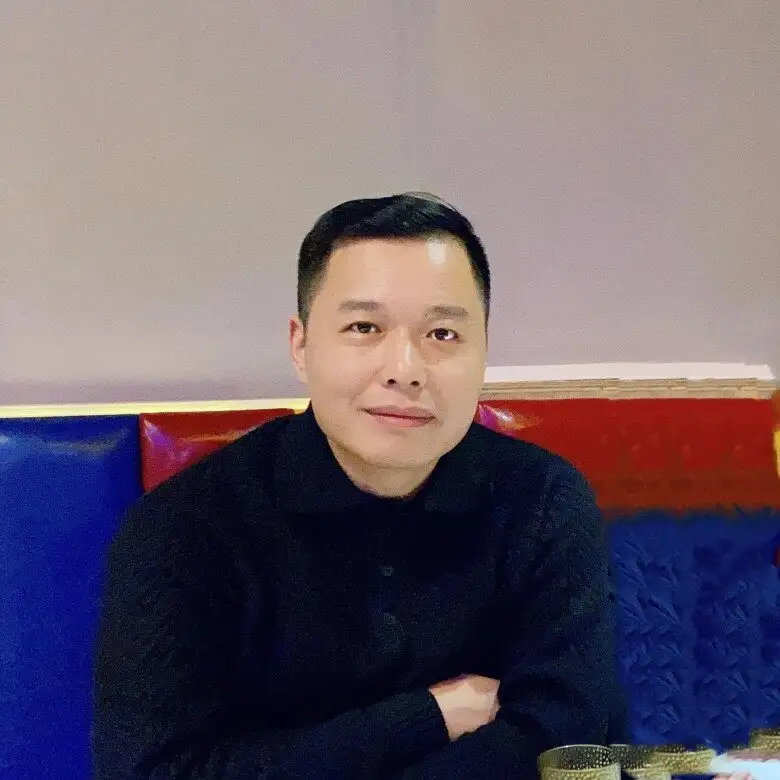 tôn bằng marketing manager